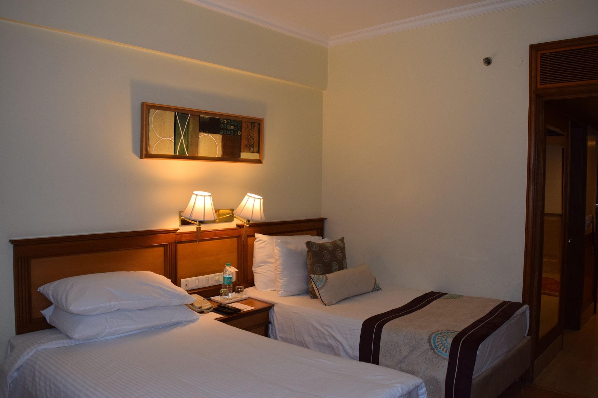 Jaypee Siddharth Hotel New Delhi Exterior photo