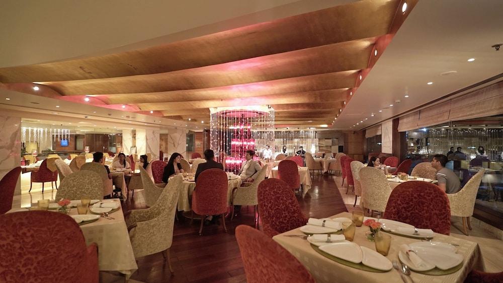 Jaypee Siddharth Hotel New Delhi Exterior photo