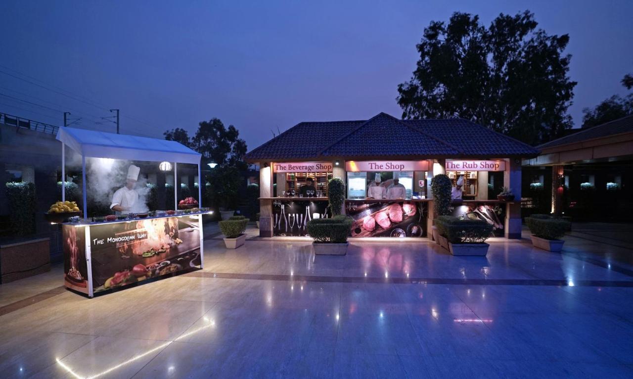Jaypee Siddharth Hotel New Delhi Exterior photo